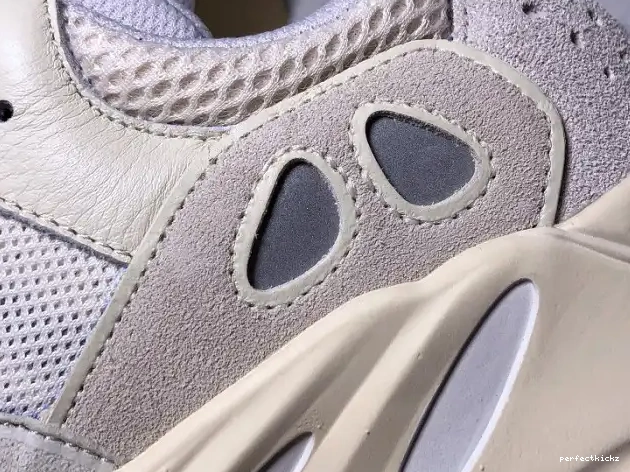 Boost Adidas EG7596 Analog Yeezy 700 0510
